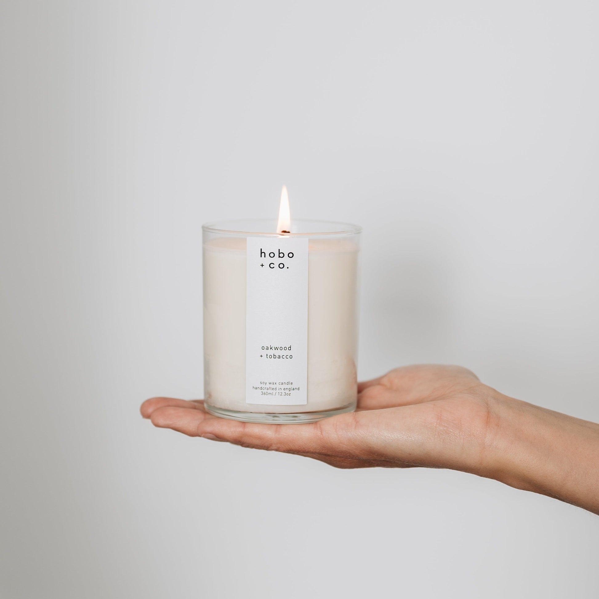 Large Oakwood and Tobacco Candle