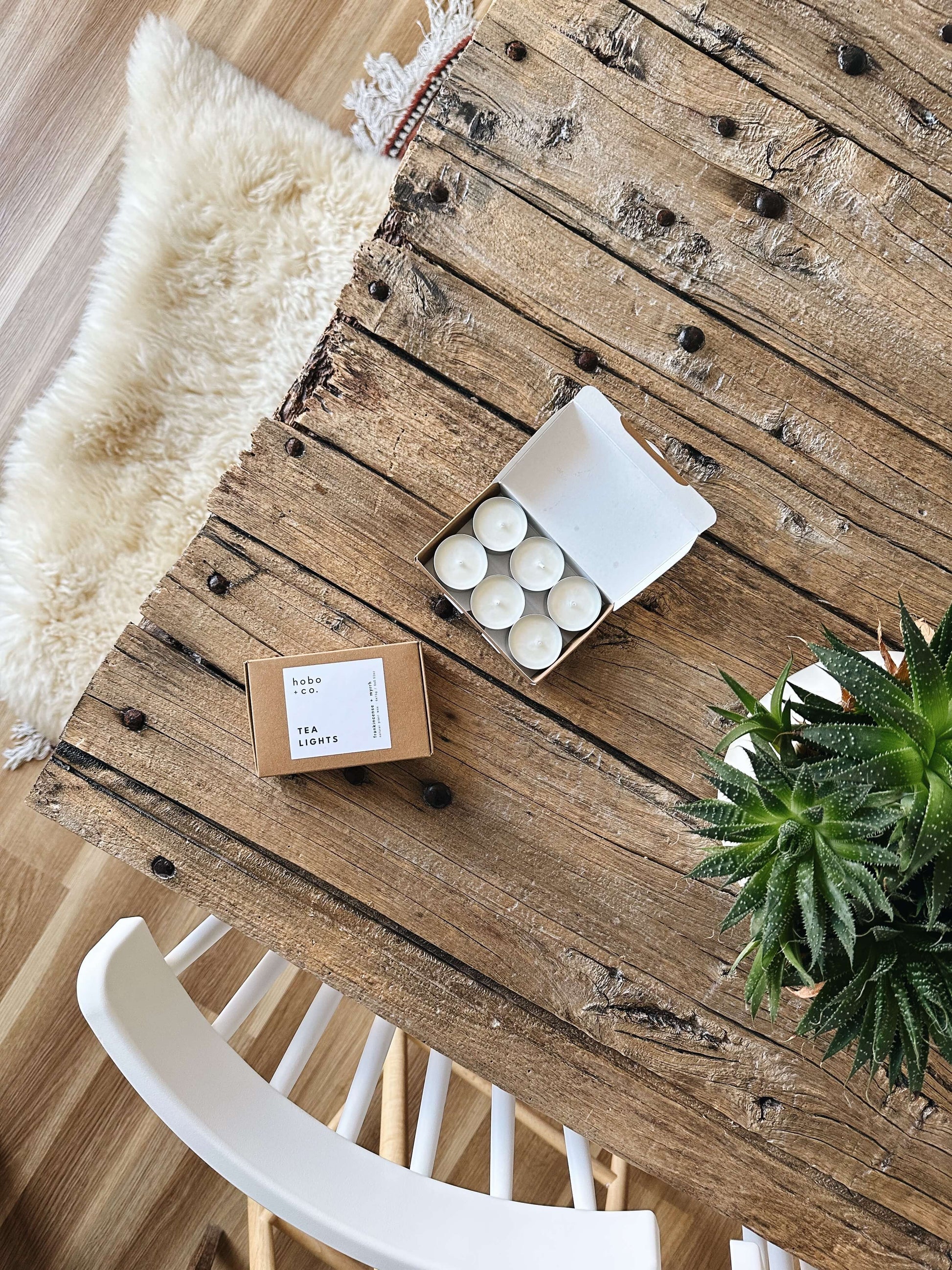 NEW Christmas Frankincense + Myrrh Tealights x6 Gift Box